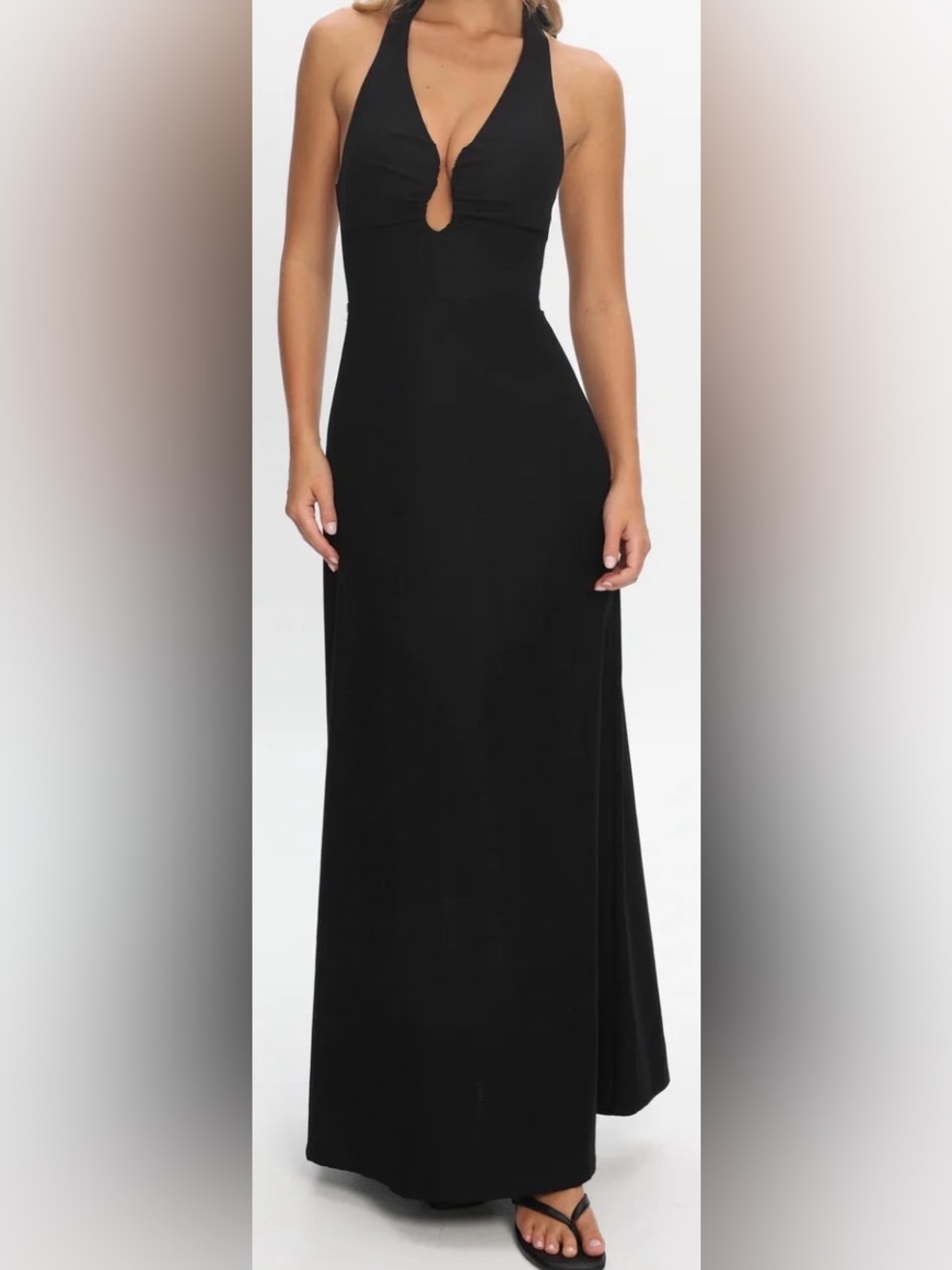 Commense Black Maxi Dress with Front Keyhole